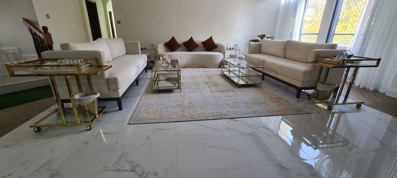 Classic Living Set — Family Villa — Residential interior by Elite Home